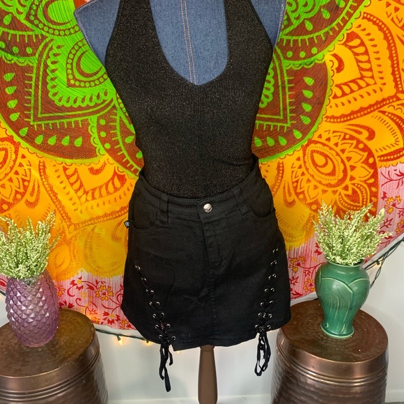 Black denim mini skirt - Picture 5 of 5